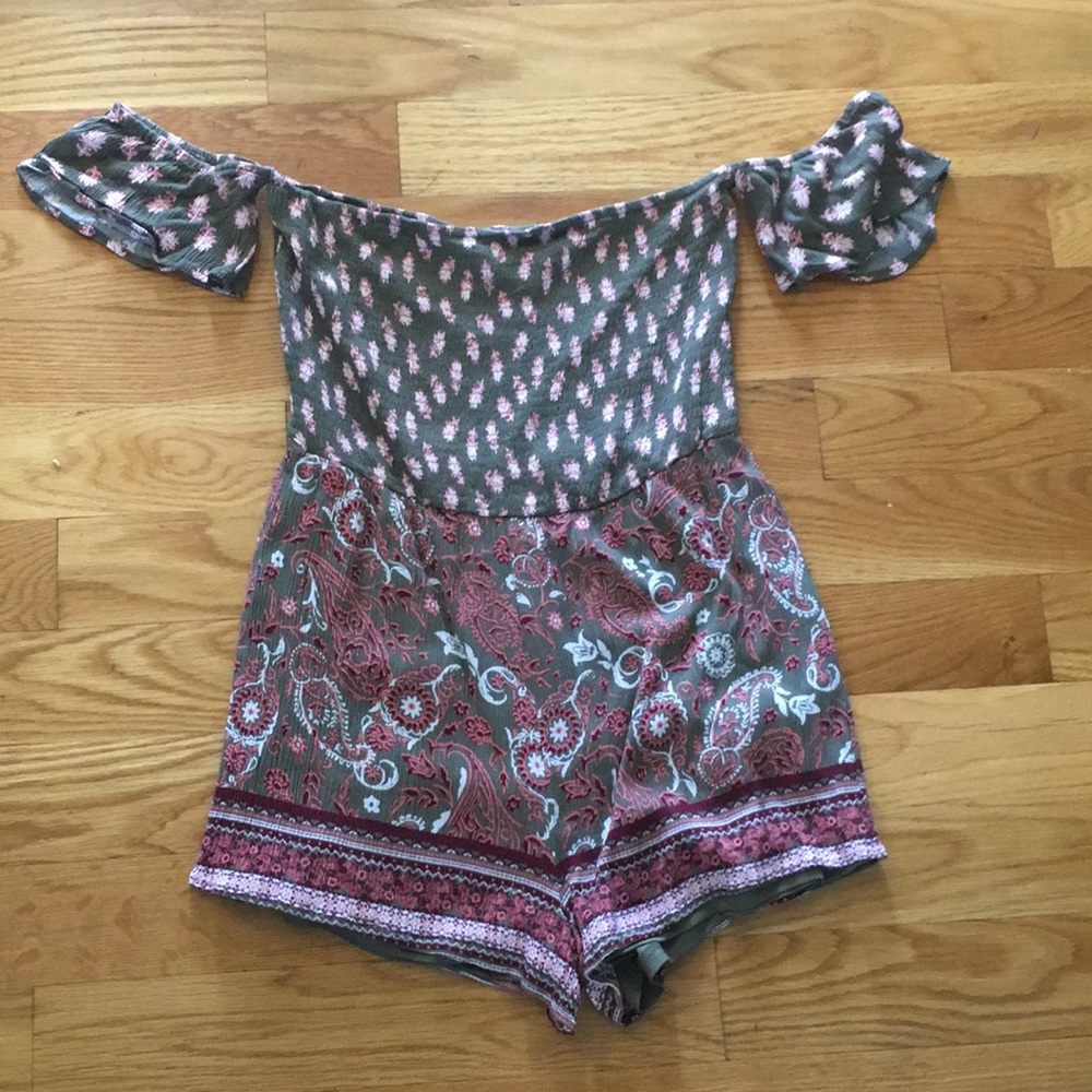 Floral Romper with Off the shoulder sleeves
